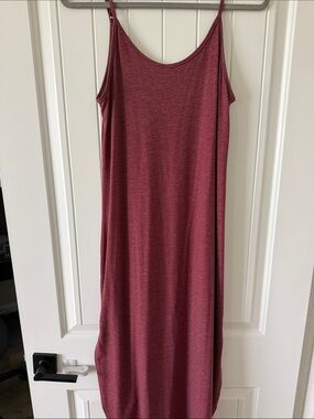 Women’s Sleeveless Scoop Neck Maxi Dress - Rose Burgundy